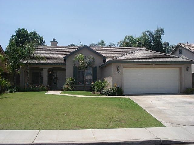 2nd image of 8303 Seven Hills Dr