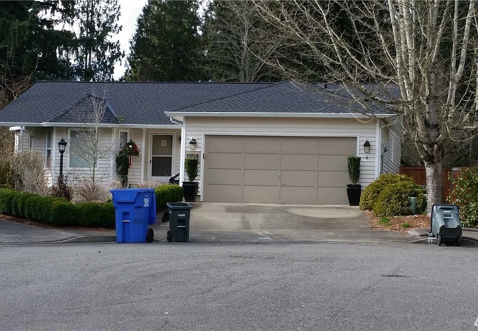 1st image of 1702 23rd Avenue Ct SE
