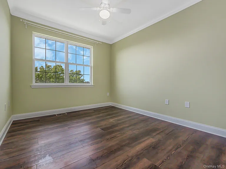 1115 Balsam Dr — Photo 21