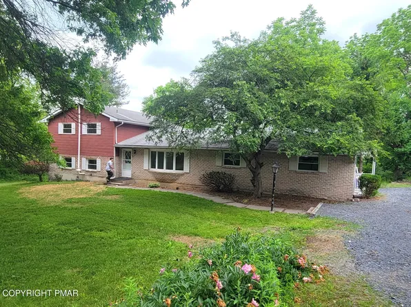 1041 Mount Tom Rd, East Stroudsburg, PA 18301