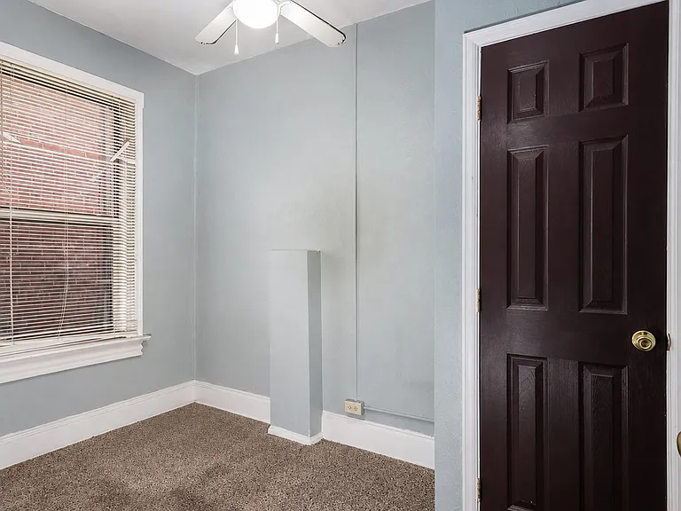 1934 N Grant St #1 — Photo 4