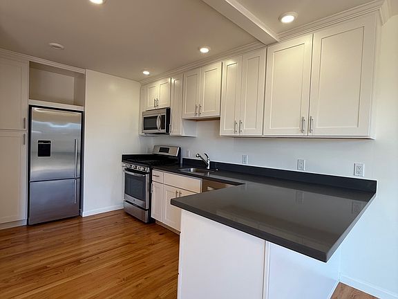 4th image of 740 Rhode Island St APT 311