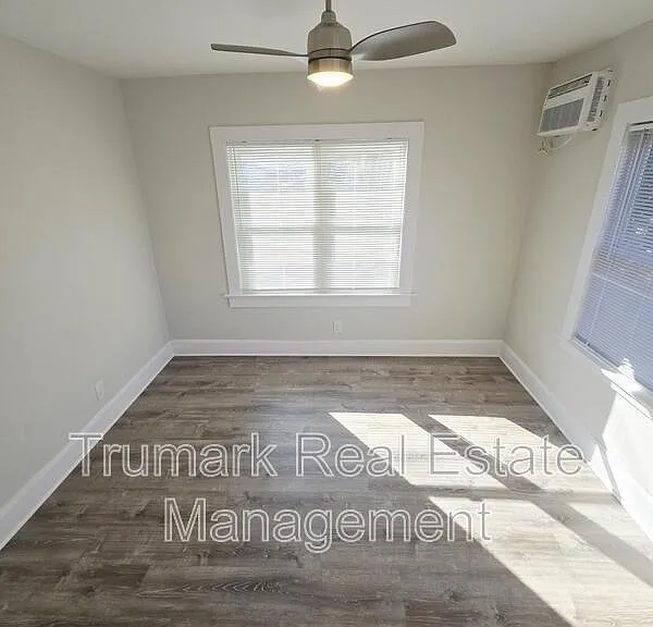 433 W Garfield Ave — Photo 21