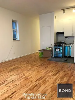 Rented by Bond New York | media 26