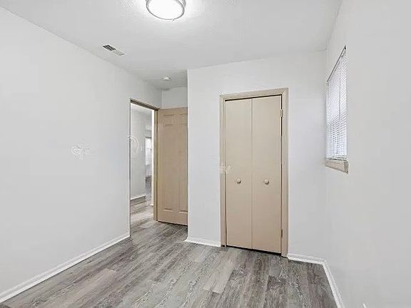 2nd image of 1416 E Pitman Ave