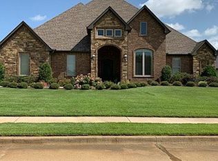 258 Circle Club Ln, Longview, TX 75602