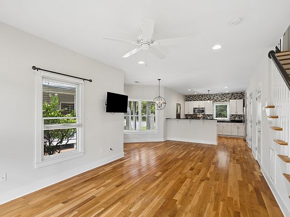 5th image of 351 Sylvan Park Ln
