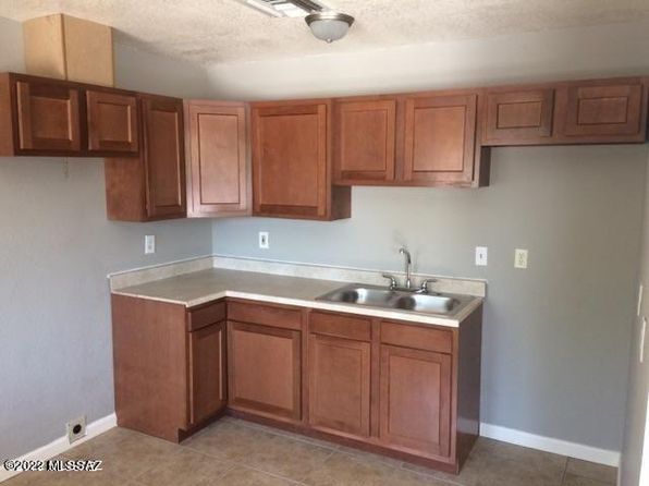 1199 Camino Gilberto