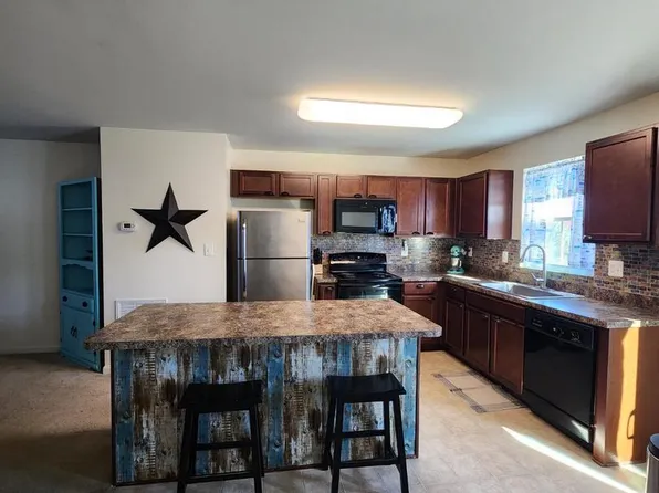 2211 Sedgwick Dr, Remington, VA 22734