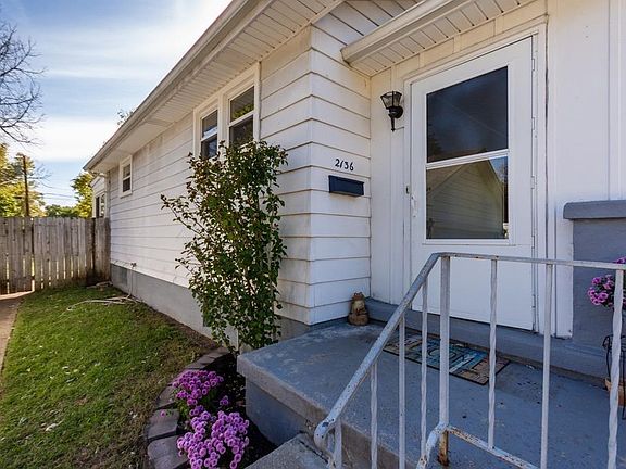4th image of 2136 Scherer Ave