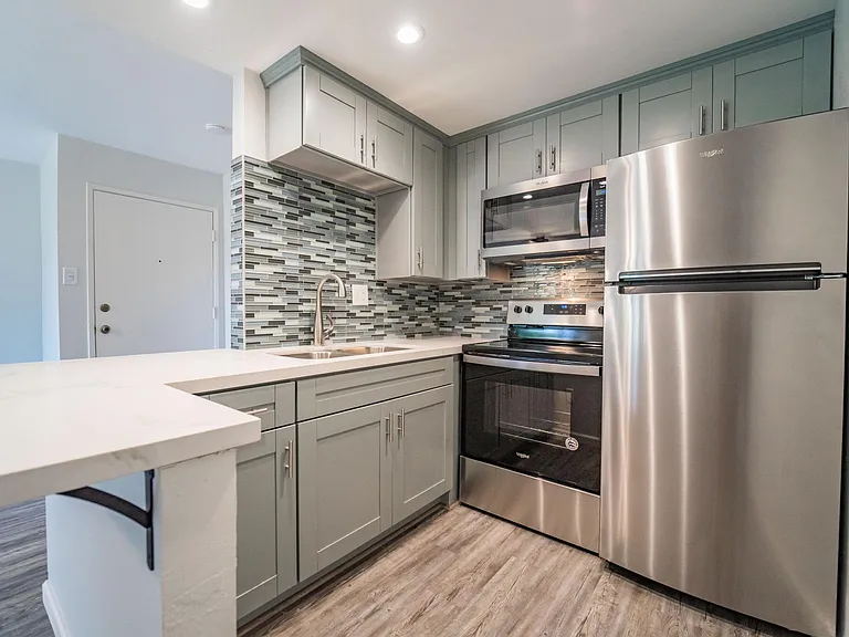 240 Iron Dr — Photo 9