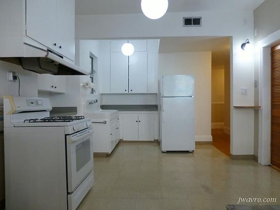 5th image of 1183 Church St
