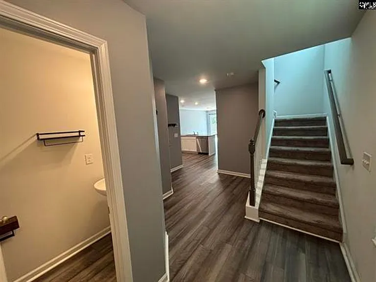 120 Kings Parish Ct — Photo 2