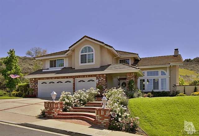 1st image of 950 Lynnmere Dr