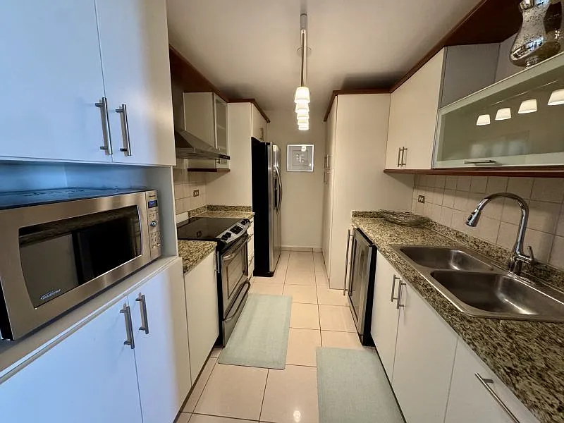 2 bed, 2.0 bath, 1200 sqft, $3,000 — Photo 2