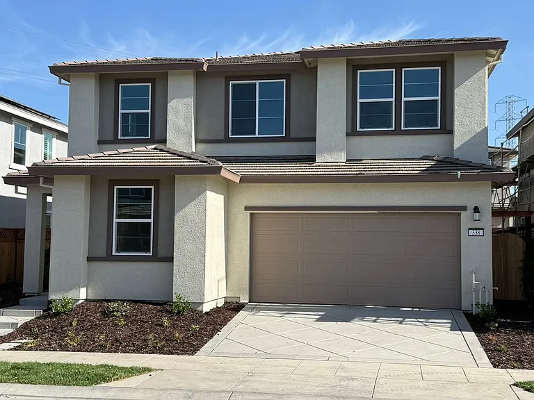 338 E Beatrice Ave — Photo 1