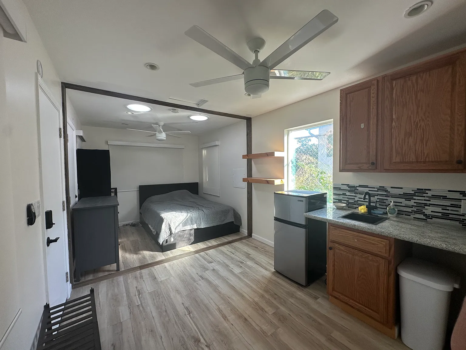 Studio, 240 sqft, $1,100 — Photo 1