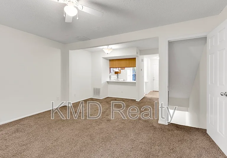 630 Lex Dr — Photo 7