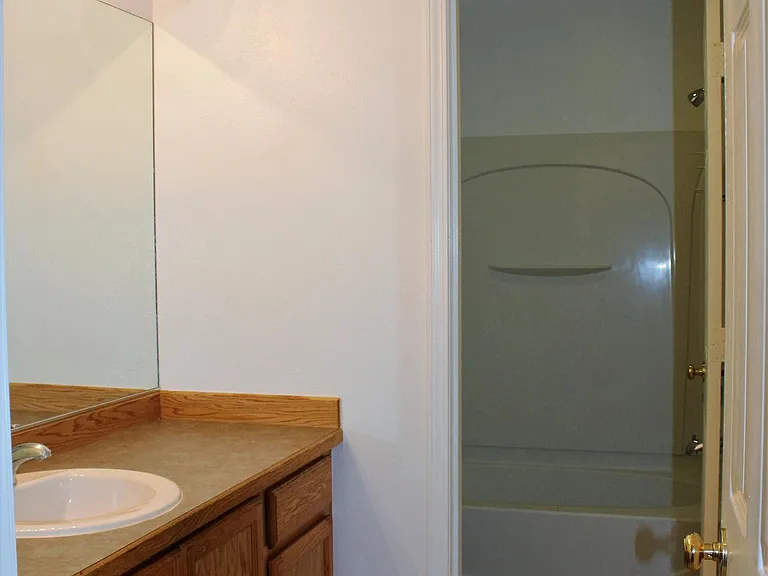 5502 Sapphire Loop — Photo 11