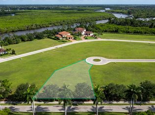 137 SE Via Lago Cervaro, Port Saint Lucie, FL 34952