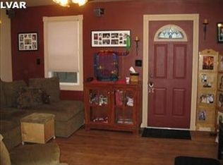 12 Front St, Glendon, PA 18042