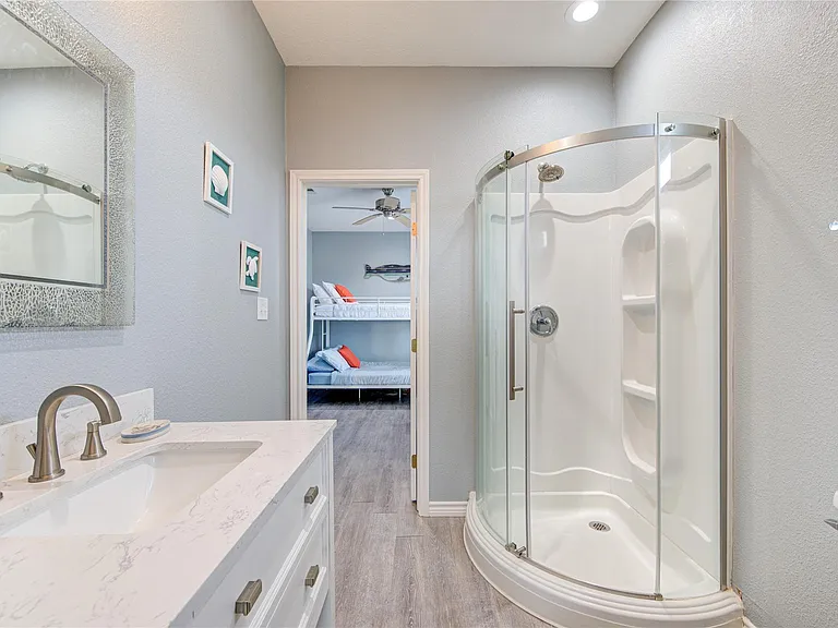 14110 Miramar Dr — Photo 33