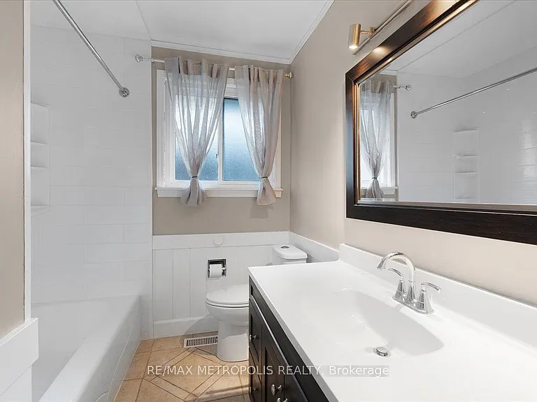 23 Silver Aspen Cres #MAIN — Photo 18
