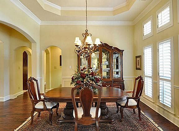 4th image of 1631 Stillhouse Hollow Dr