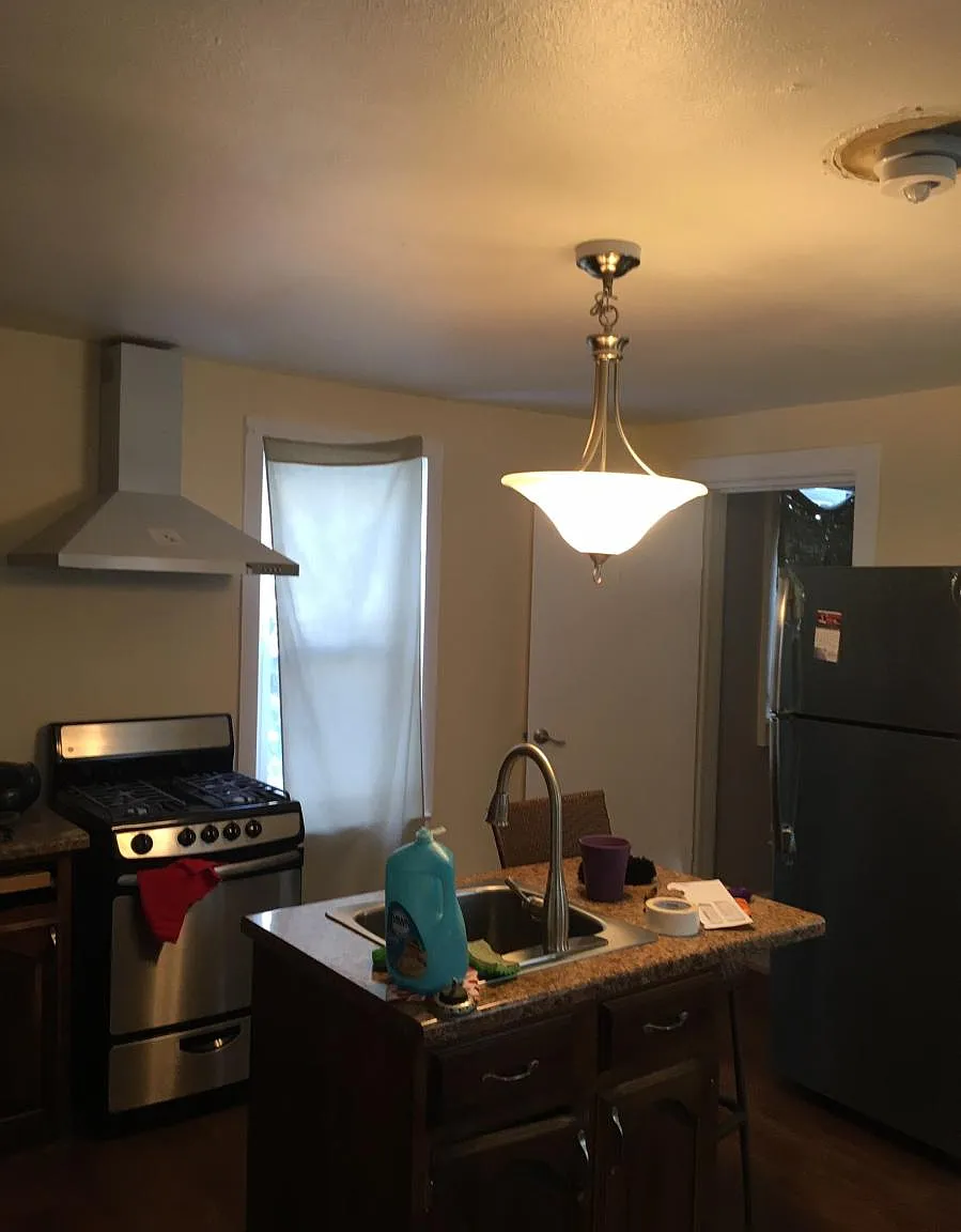 2 bed, 600 sqft, $1,200 — Photo 3