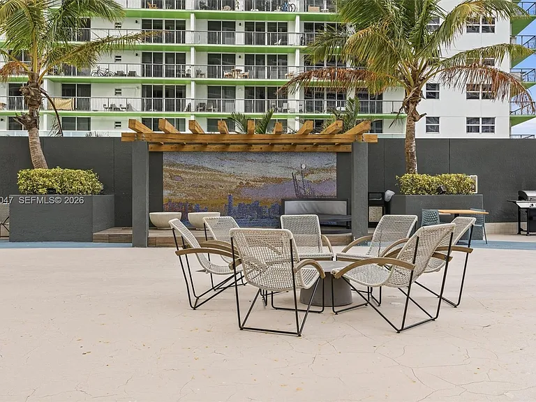 1750 N Bayshore Dr #4801 — Photo 50