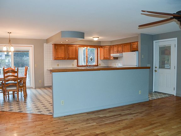 3rd image of 225 Mount Vernon Road