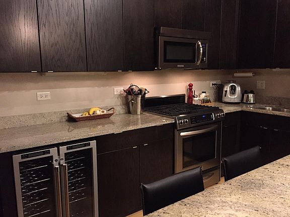 Kitchen w/wine refrigerator