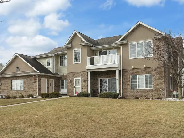 9284 66th AVENUE #64, Pleasant Prairie, WI 53158