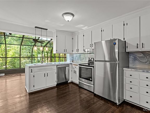5th image of 5906 Brookside Blvd
