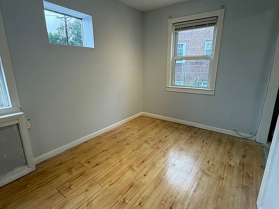 4th image of 632 Cora Pl #2C