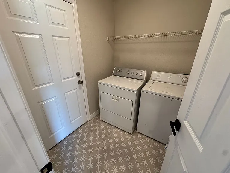 8151 S Mobile Way — Photo 7
