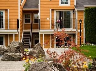 2621 S 272nd St APT 6, Federal Way, WA 98003