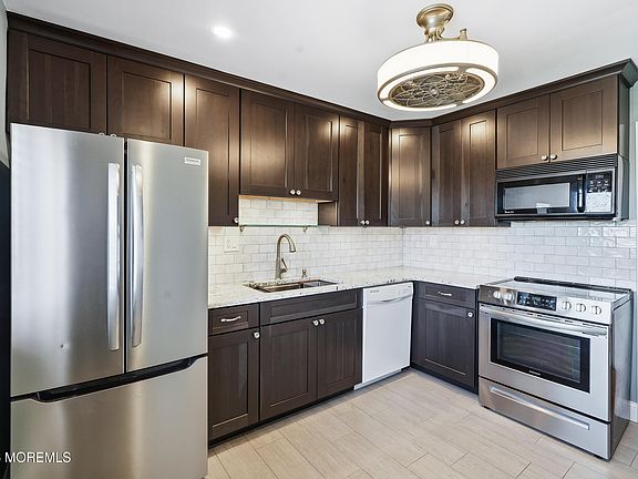 3rd image of 51 Valentine Street #6B