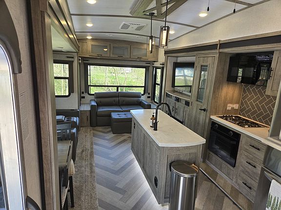 5th image of 2795 E 28th Rd Lot 298