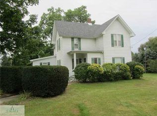 304 E 1st St, Ovid, MI 48866