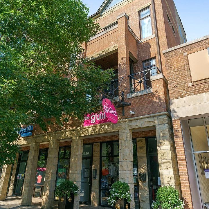 1st image of 3726 N Southport Ave #2