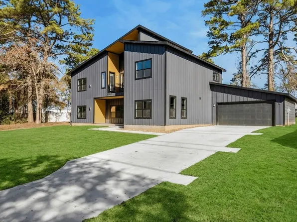 7292 Edgewater Dr, Willis, TX 77318