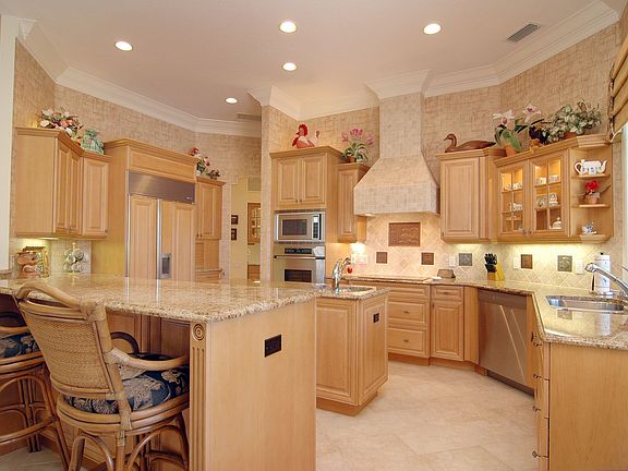Gourmet Kitchen