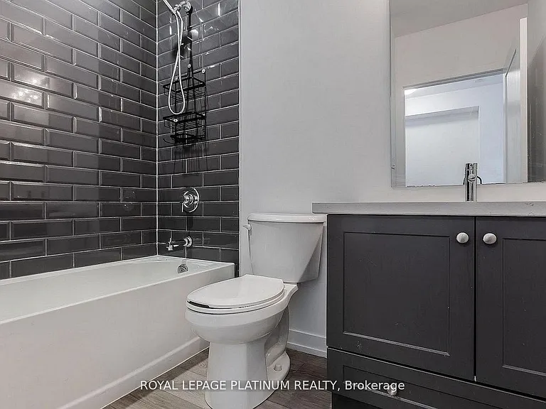 470 Dundas St E #114 — Photo 14