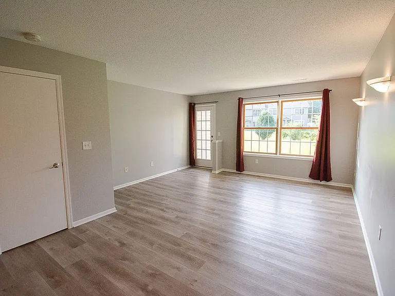 3046 River Falls Rd NW — Photo 3