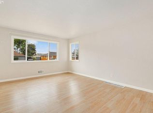 12247 SE Market St, Portland, OR