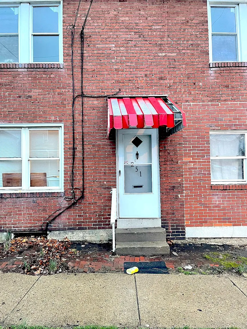 251 E 19th Ave #2 photo 1