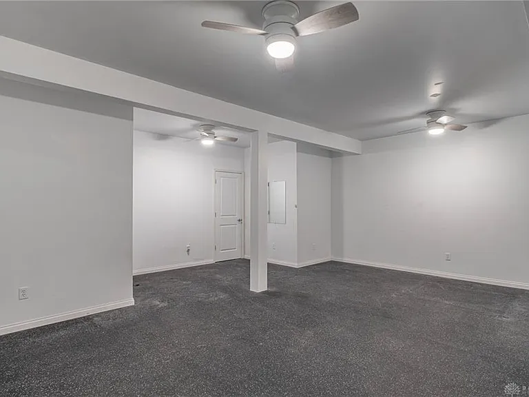 9501 Flatrock Dr — Photo 40