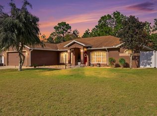 1021 W Champlain Ln, Citrus Springs, FL 34434