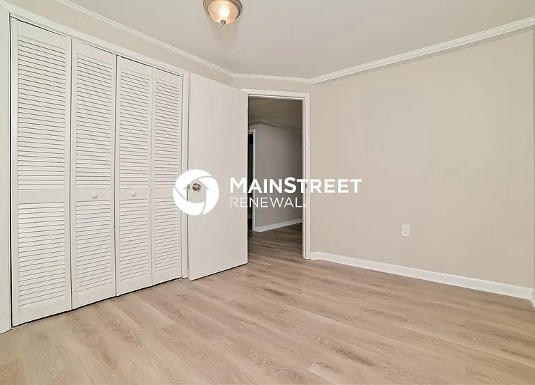 7833 Brownvue Rd — Photo 10